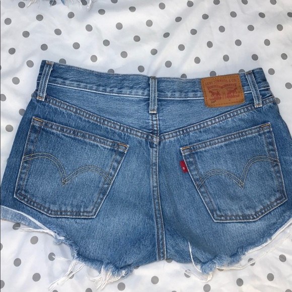 Levi’s 501 shorts button up w27 - Picture 3 of 3
